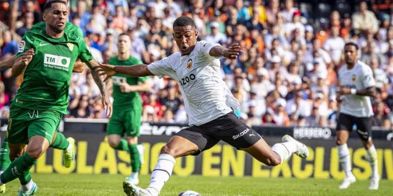 Đánh giá phong độ của cả Valencia vs Elche